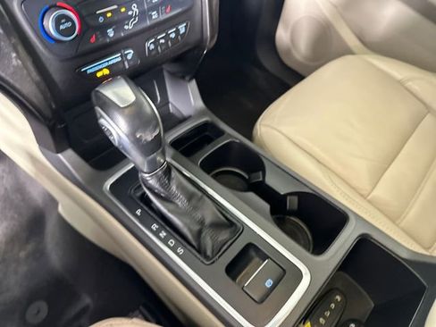 Used 2018 Ford Escape Titanium image 20