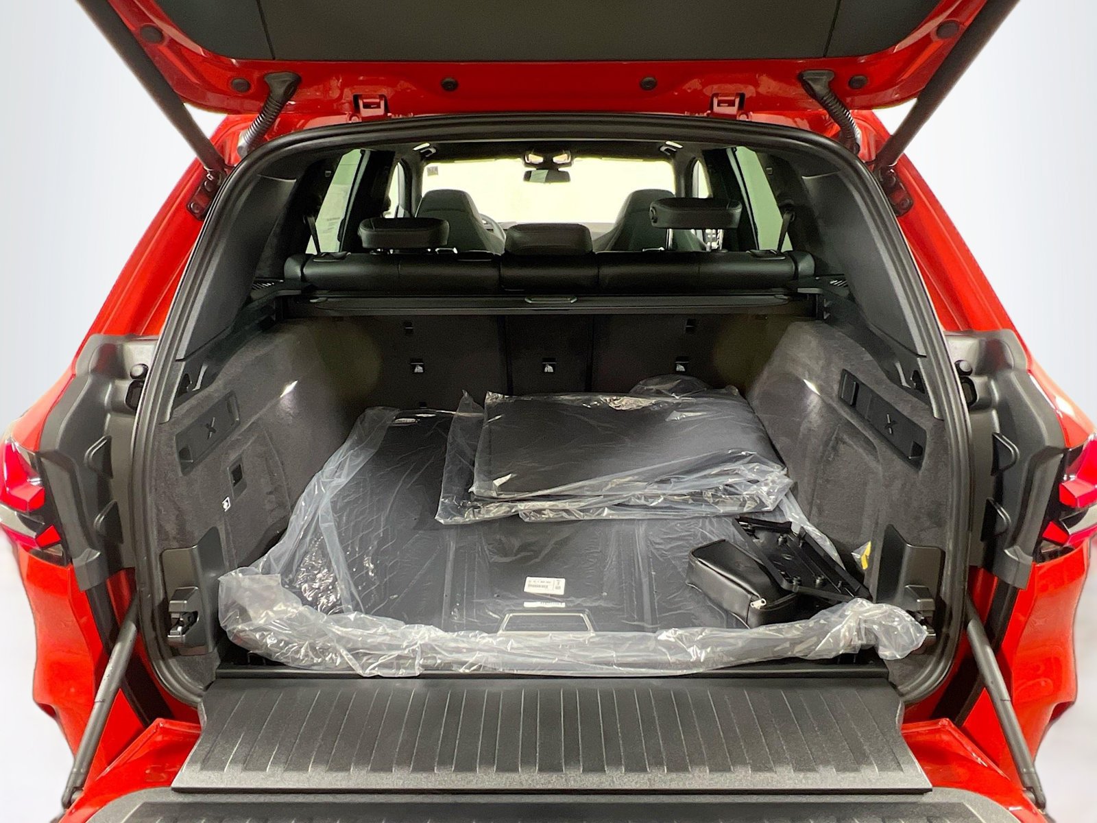 New 2026 BMW X5 M Competition w/ Executive Package AWD/4WD image 28