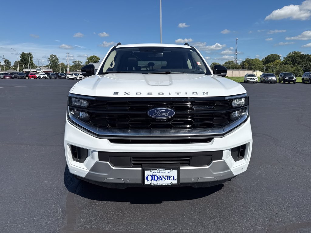 Used 2025 Ford Expedition Max Platinum AWD/4WD image 4