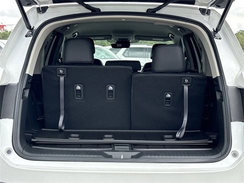 New 2025 Honda Pilot EX-L image 13