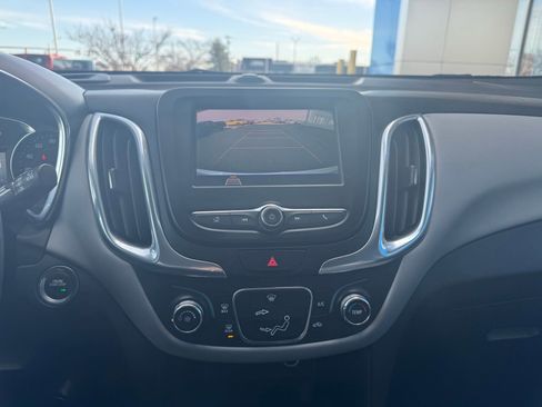 Used 2020 Chevrolet Equinox LT image 19
