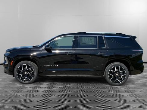 New 2026 Chevrolet Traverse High Country w/ LPO, Floor Liner Package AWD/4WD image 2
