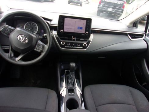 Used 2022 Toyota Corolla LE w/ LE Convenience Package FWD image 10