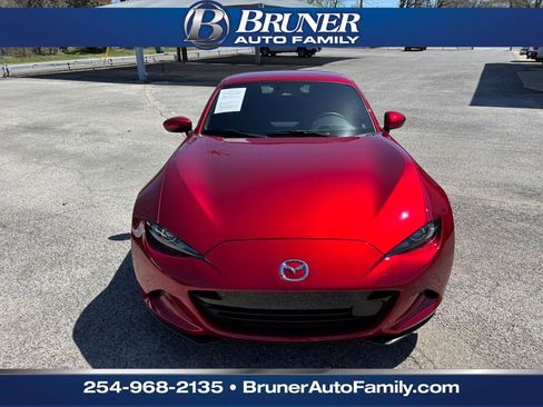 Used 2024 MAZDA MX-5 Miata RF Grand Touring image 2