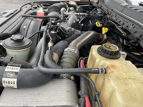 Used 2017 Ford F350 Lariat w/ Chrome Package image 48