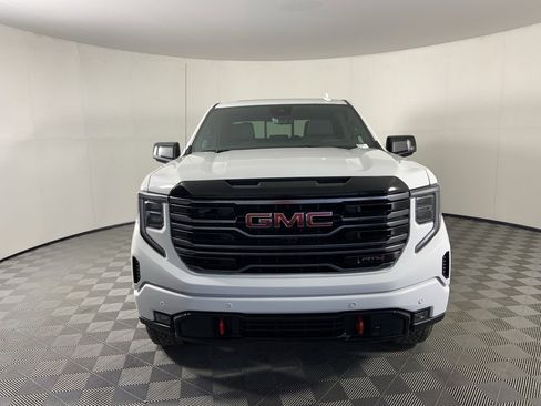Used 2025 GMC Sierra 1500 AT4 w/ Technology Package image 4