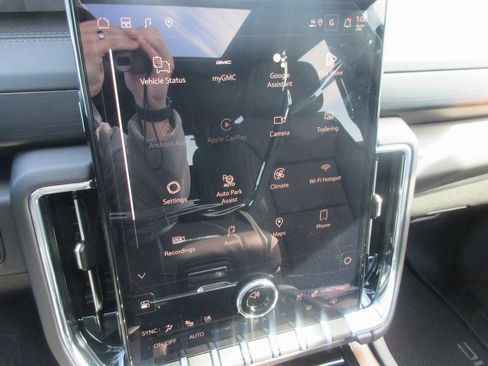 New 2026 GMC Yukon Denali w/ Sun & Power Step Package image 20