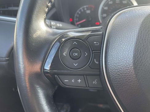 Used 2022 Toyota Corolla Cross LE AWD/4WD image 21