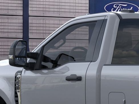 New 2026 Ford F250 XLT w/ FX4 Off-Road Package AWD/4WD image 37