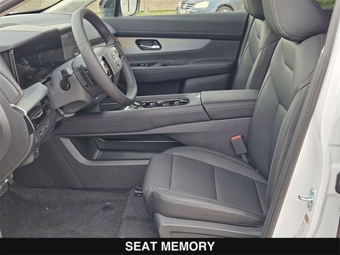 New 2026 Nissan Murano SL image 11