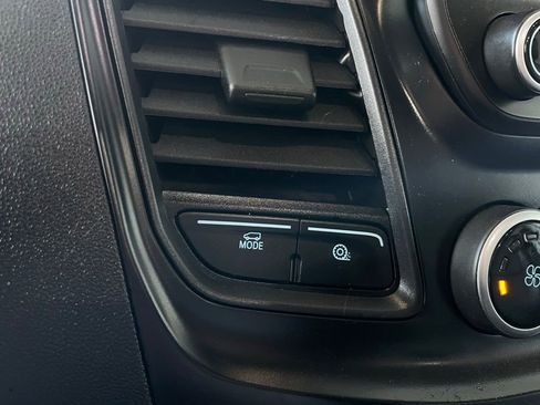 Used 2022 Ford Transit 150 Medium Roof image 33