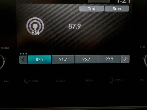 Certified 2024 Honda Pilot Sport image 23