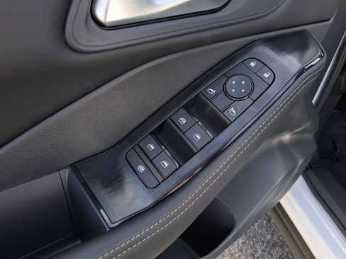 New 2026 Nissan Rogue SV w/ Cold Weather Package AWD/4WD image 17