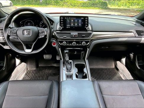 Used 2018 Honda Accord Sport image 7