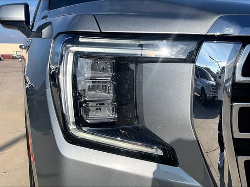 Used 2023 GMC Yukon SLT image 37