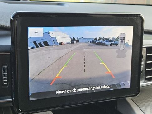 Used 2024 Ford Explorer XLT w/ Equipment Group 202A RWD image 19