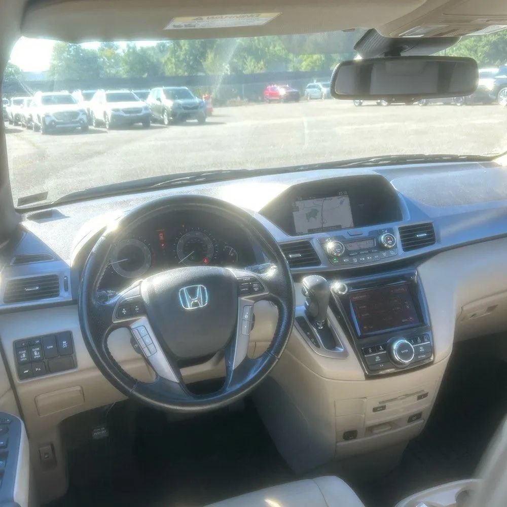 Used 2014 Honda Odyssey Touring image 25