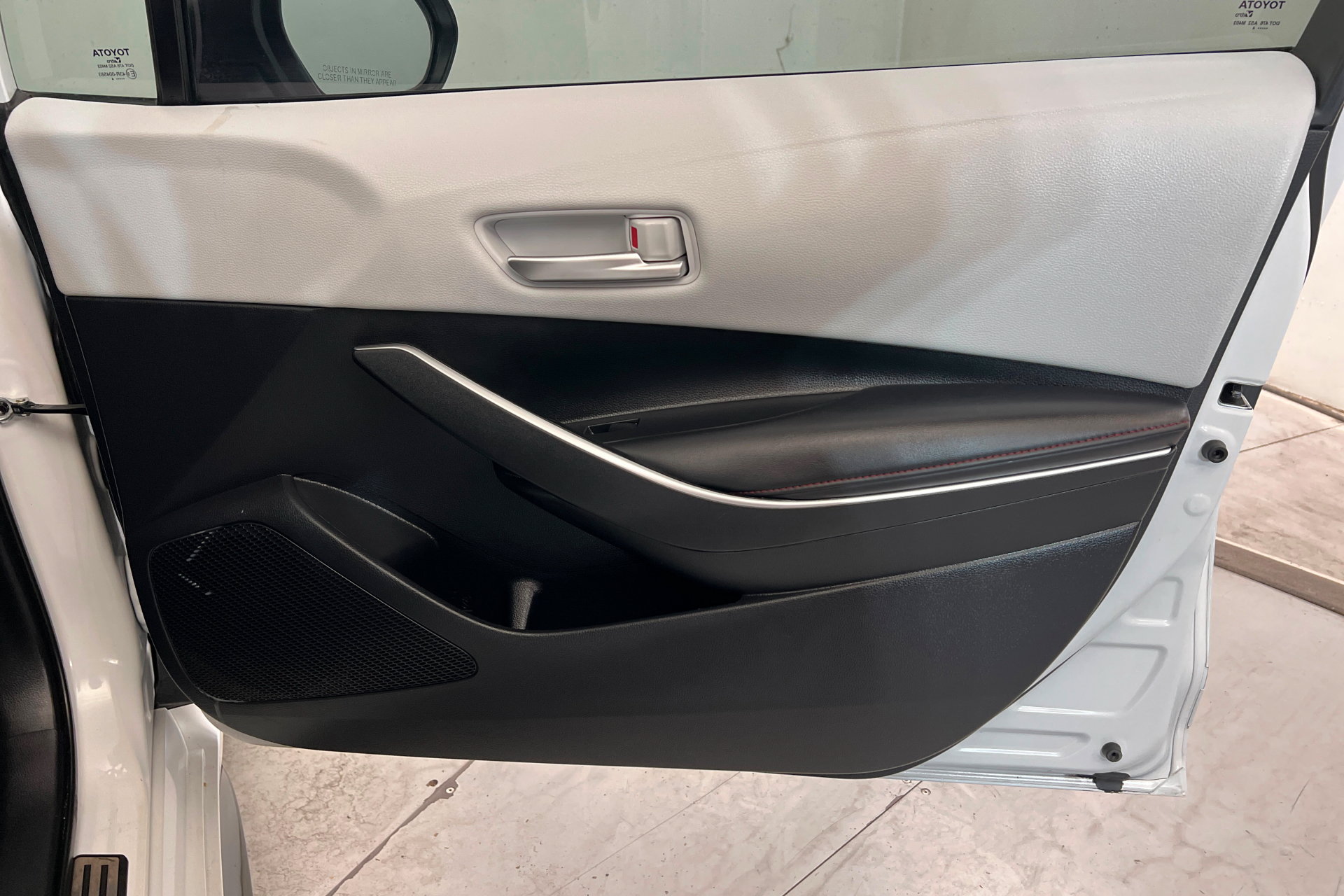 Used 2024 Toyota Corolla SE FWD image 23