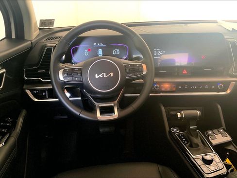 Used 2023 Kia Sportage EX FWD image 6