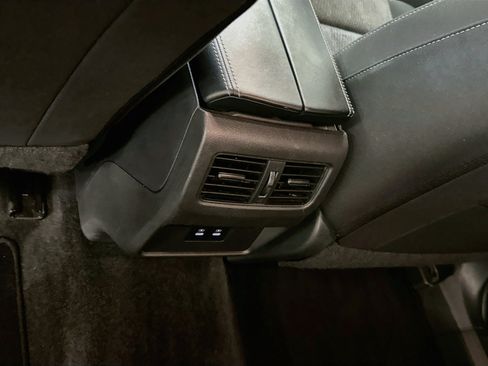 Used 2024 Nissan Rogue SV AWD/4WD image 27