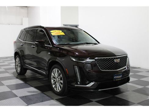 Used 2020 Cadillac XT6 Premium Luxury w/ LPO, Floor Liner Package image 3