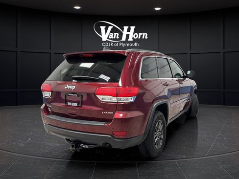 Used 2019 Jeep Grand Cherokee Laredo AWD/4WD image 7