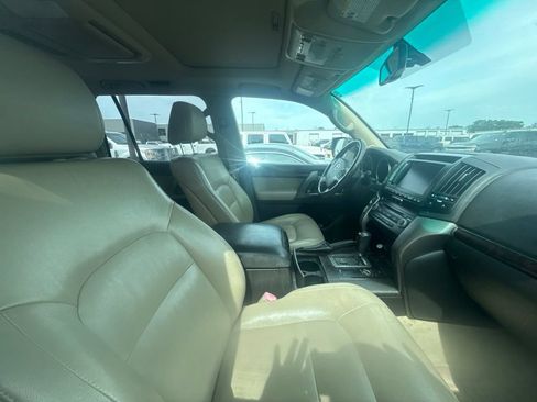 Used 2009 Toyota Land Cruiser AWD/4WD image 4