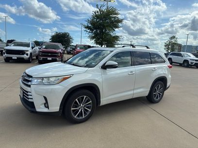 Used 2017 Toyota Highlander XLE