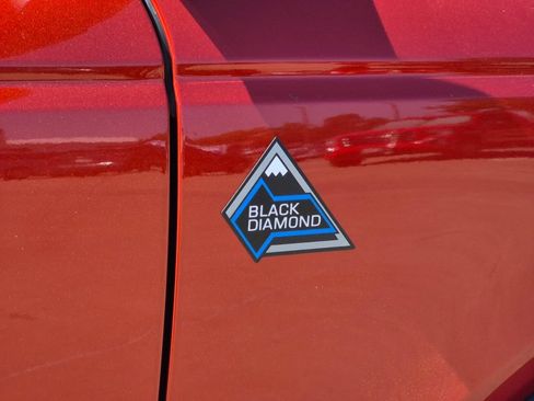 Used 2023 Ford Bronco Black Diamond AWD/4WD image 9