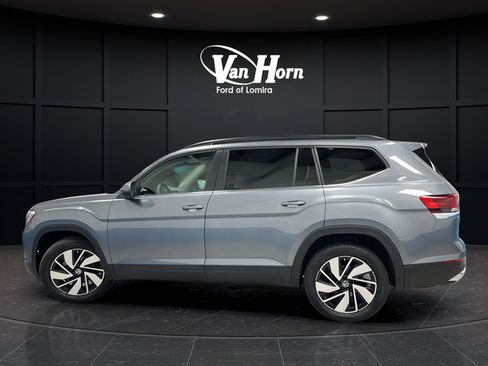 Used 2025 Volkswagen Atlas SE AWD/4WD image 6