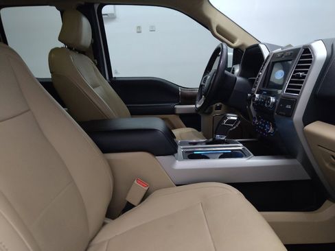 Used 2016 Ford F150 Lariat w/ Equipment Group 501A Mid image 21