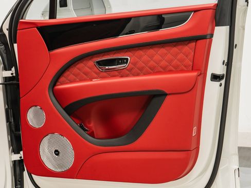 Used 2021 Bentley Bentayga Speed image 33