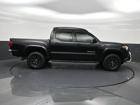 Used 2021 Toyota Tacoma SR5 RWD image 7
