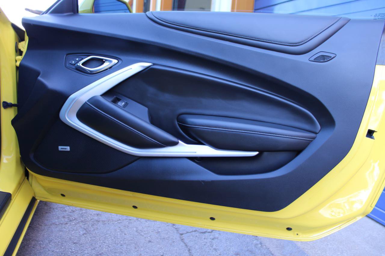 Used 2017 Chevrolet Camaro SS RWD image 50