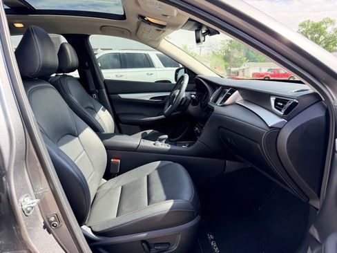 Used 2021 INFINITI QX50 Luxe AWD/4WD image 36