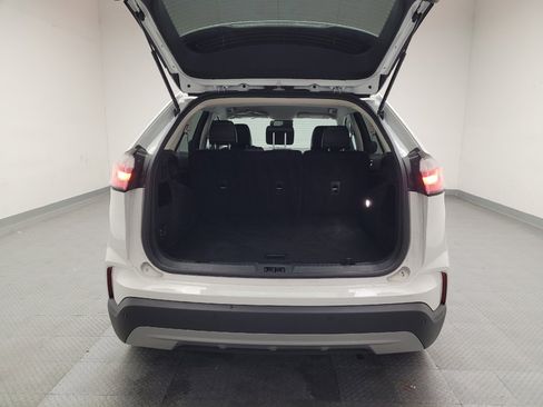 Used 2024 Ford Edge SEL image 29