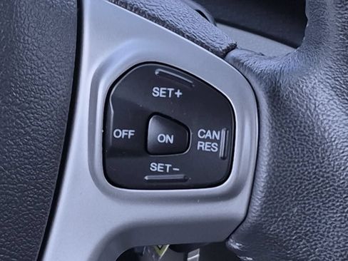 Used 2013 Ford Fiesta SE FWD image 24
