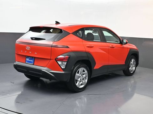 Certified 2026 Hyundai Kona SE FWD image 4