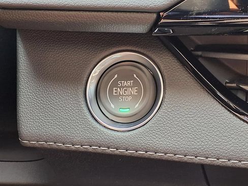 New 2026 Buick Enclave Avenir w/ Super Cruise Package FWD image 8