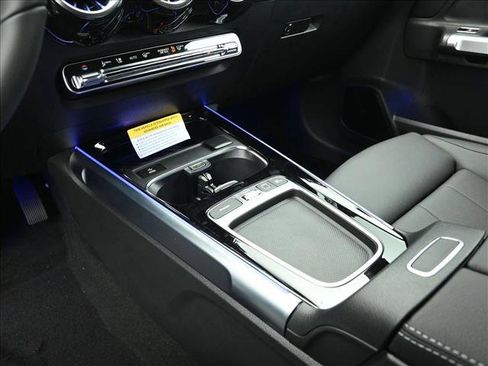 Certified 2026 Mercedes-Benz GLB 250 4MATIC image 13