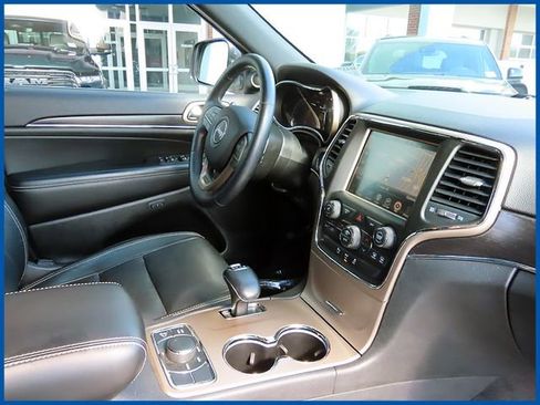 Used 2014 Jeep Grand Cherokee Limited AWD/4WD image 8