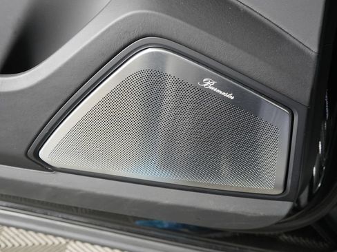 Certified 2024 Porsche Cayenne Turbo AWD/4WD image 22