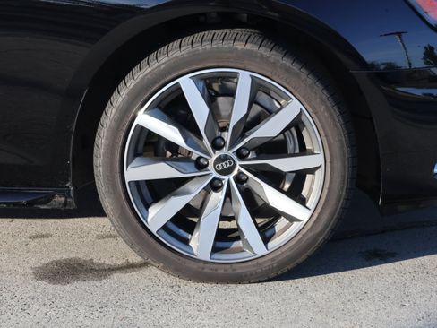 Used 2022 Audi A4 2.0T Premium w/ Convenience Package AWD/4WD image 11