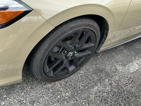 Used 2025 Honda Civic Sport image 17