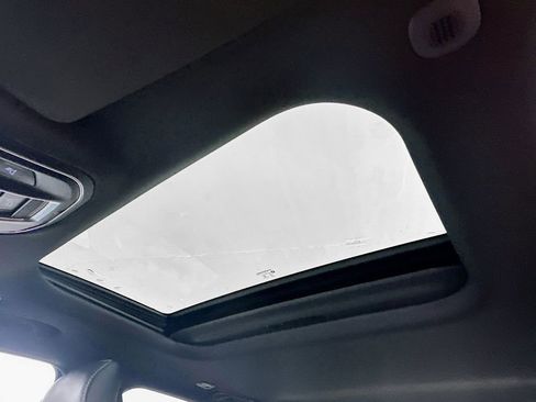 New 2025 Jeep Grand Cherokee Altitude image 14