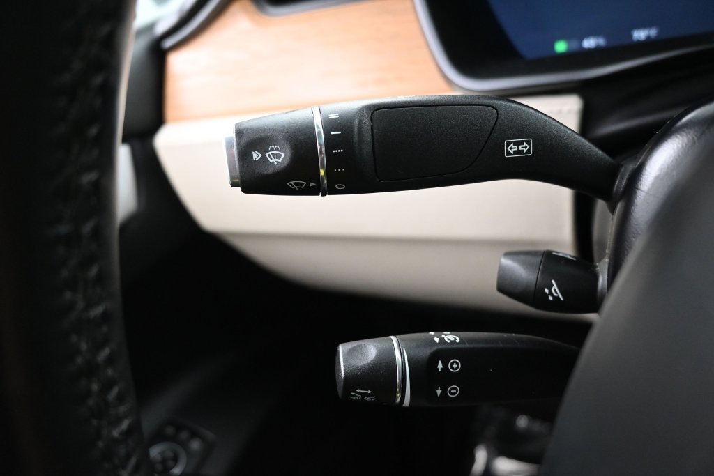 Used 2021 Tesla Model X Long Range AWD/4WD image 17