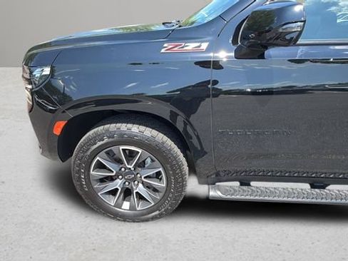 Used 2023 Chevrolet Suburban Z71 w/ Luxury Package AWD/4WD image 33