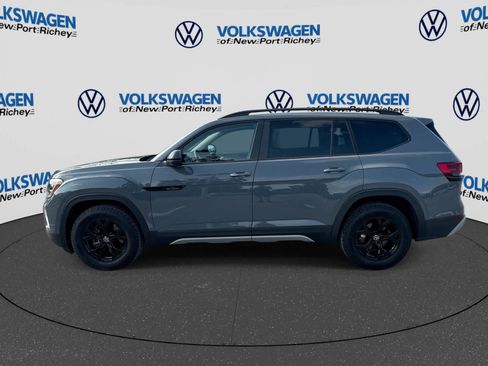 Used 2024 Volkswagen Atlas Peak Edition SEL AWD/4WD image 11