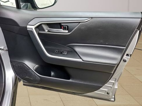 Certified 2025 Toyota RAV4 XLE AWD/4WD image 22