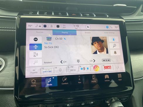 Used 2022 Jeep Grand Cherokee Overland w/ MOPAR Finishing Package image 24